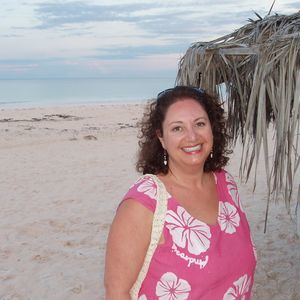 Meet your Posher, Leslie